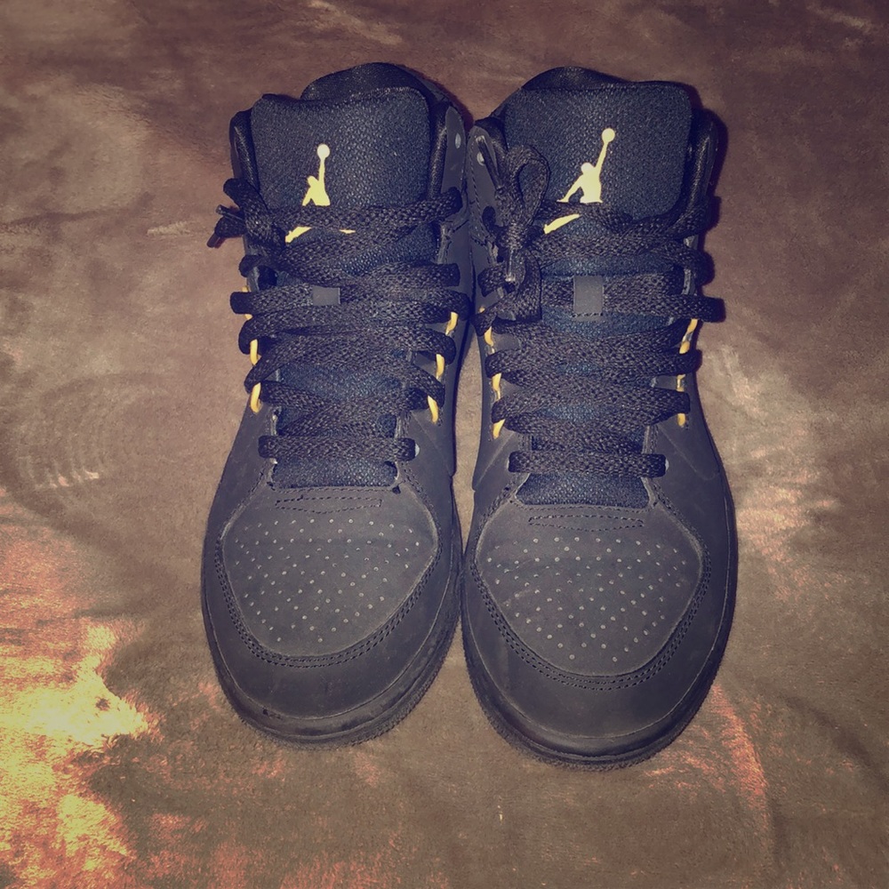 Sneakers Nike Jordan Retro Used 3 times Size 8 Men